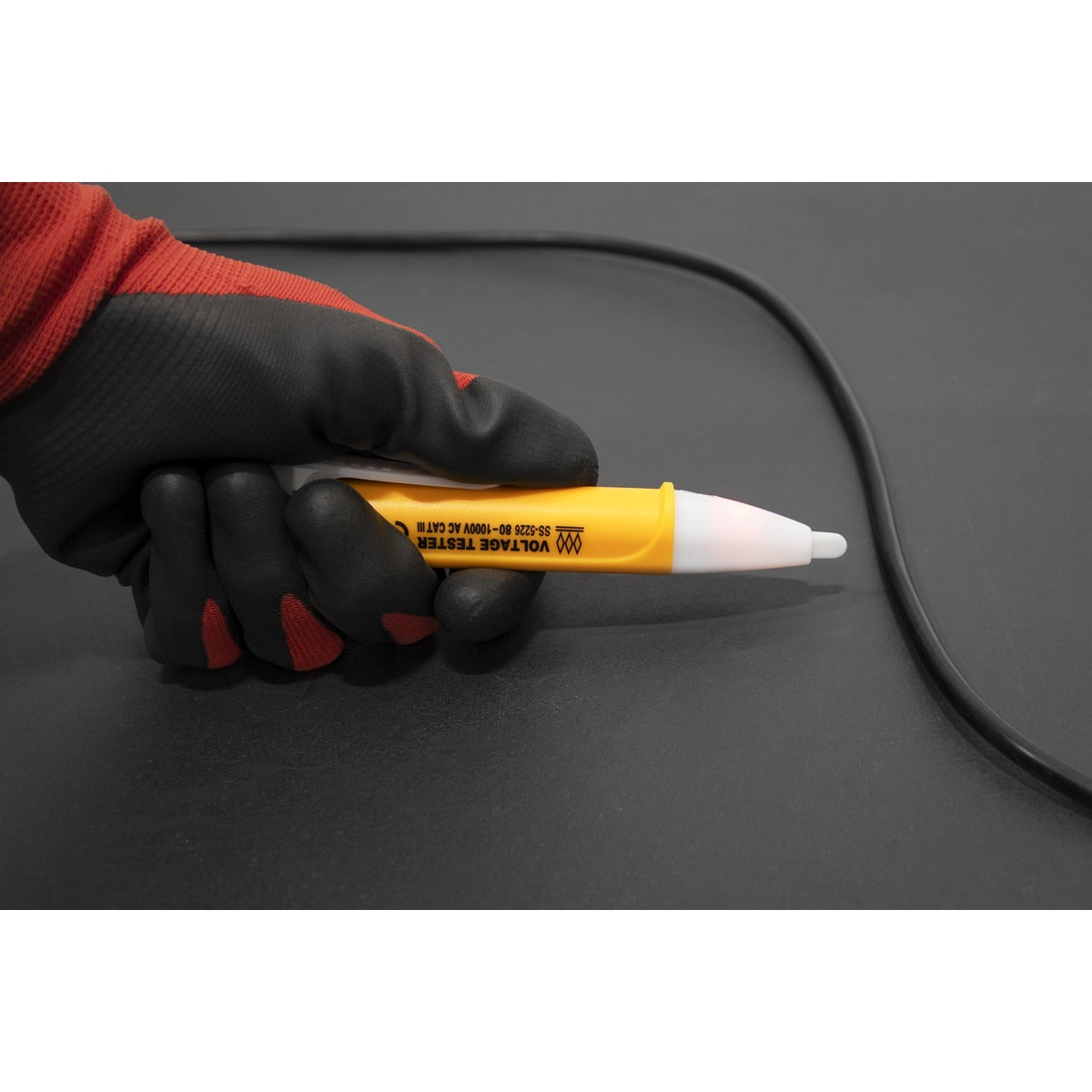 Premier Non-Contact Voltage Detector 80-1000V AK1998