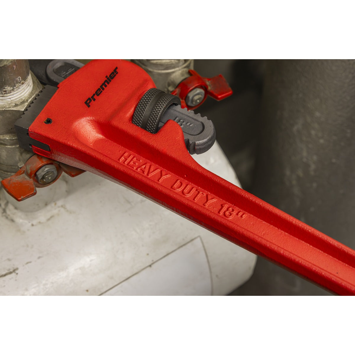 Premier Cast Steel Pipe Wrench European Pattern 450mm AK5105
