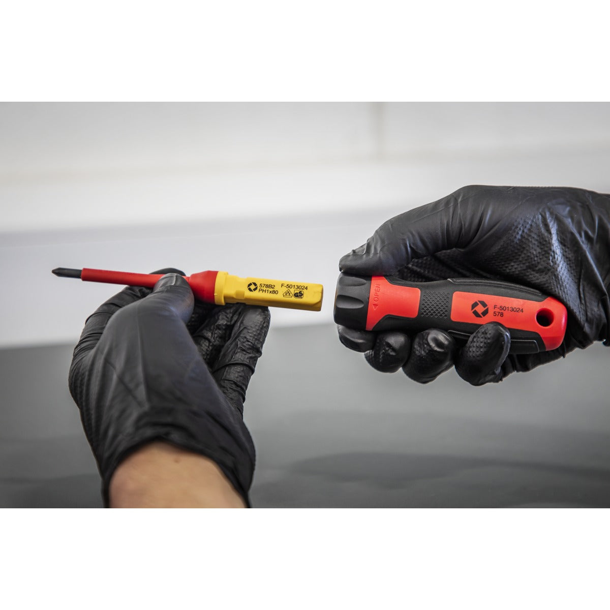 Premier Interchangeable Screwdriver Set 8pc - VDE Approved AK61280