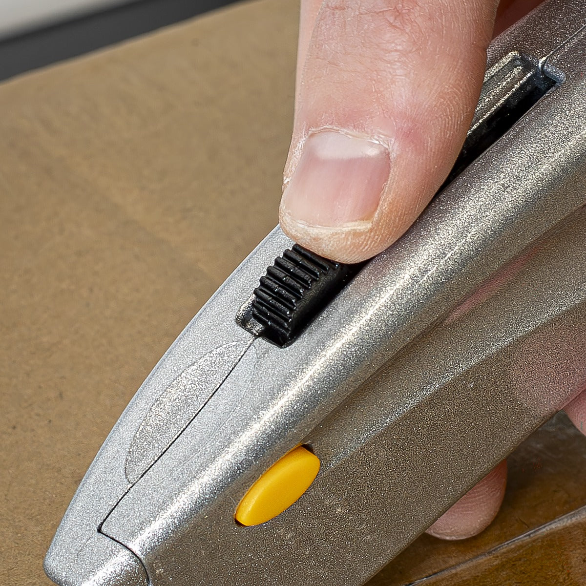 Premier Retractable Utility Knife AK8603