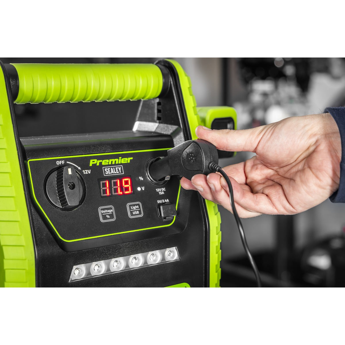 Premier 12V RoadStart Jump Starter 2200 Peak Amps PRS2200