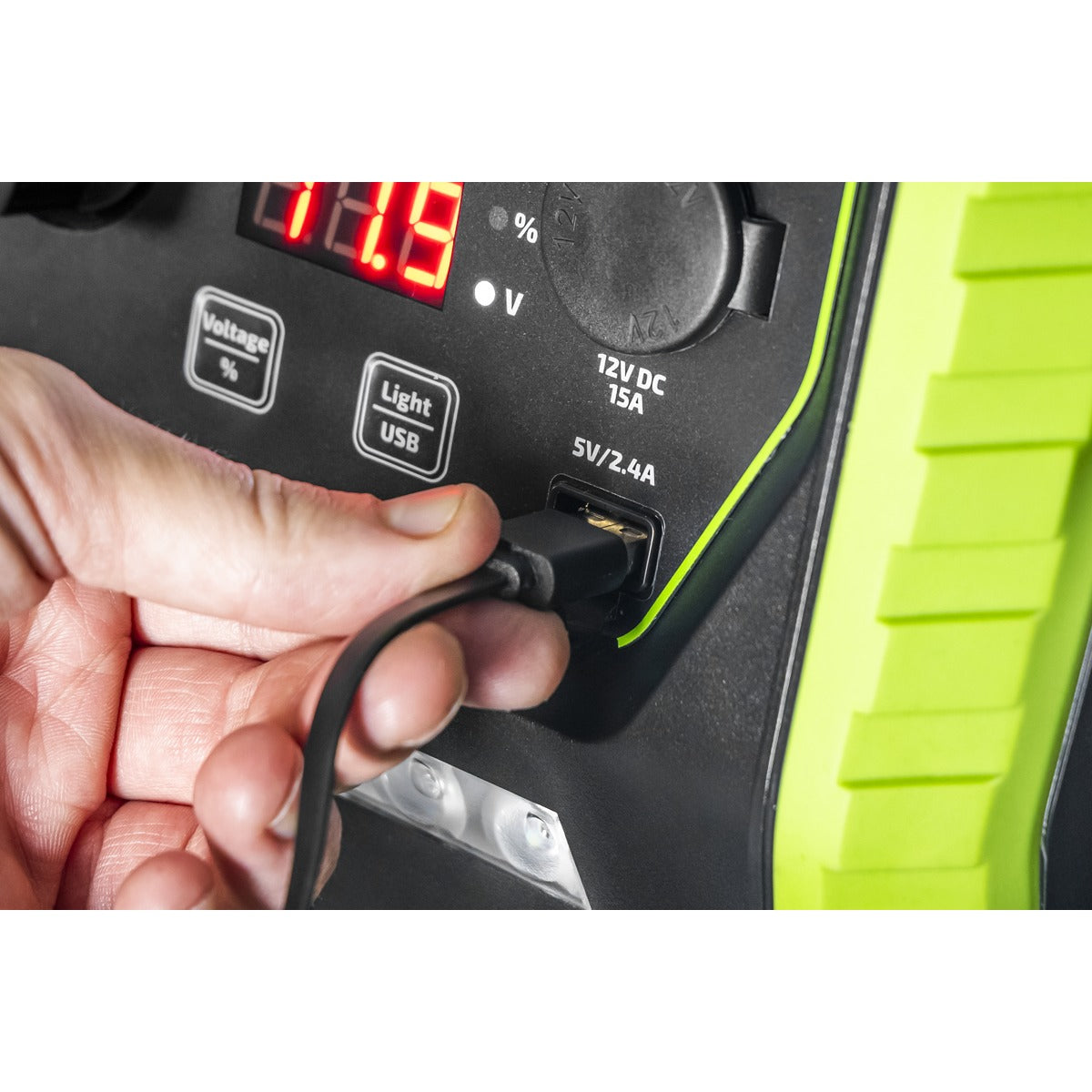 Premier 12V RoadStart Jump Starter 2200 Peak Amps PRS2200