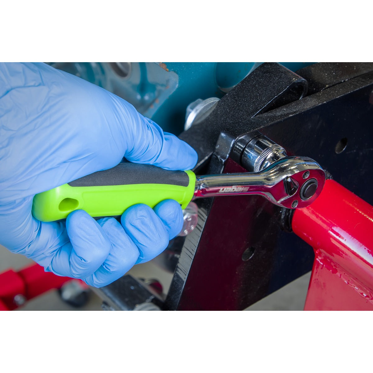 Siegen Pear-Head Ratchet Wrench with Flip Reverse 3/8"Sq Drive S01201