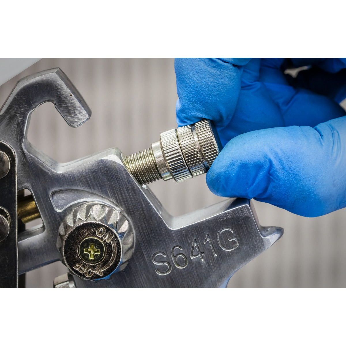 Siegen General-Purpose Gravity Feed Spray Gun 1.4mm Set-Up S641G