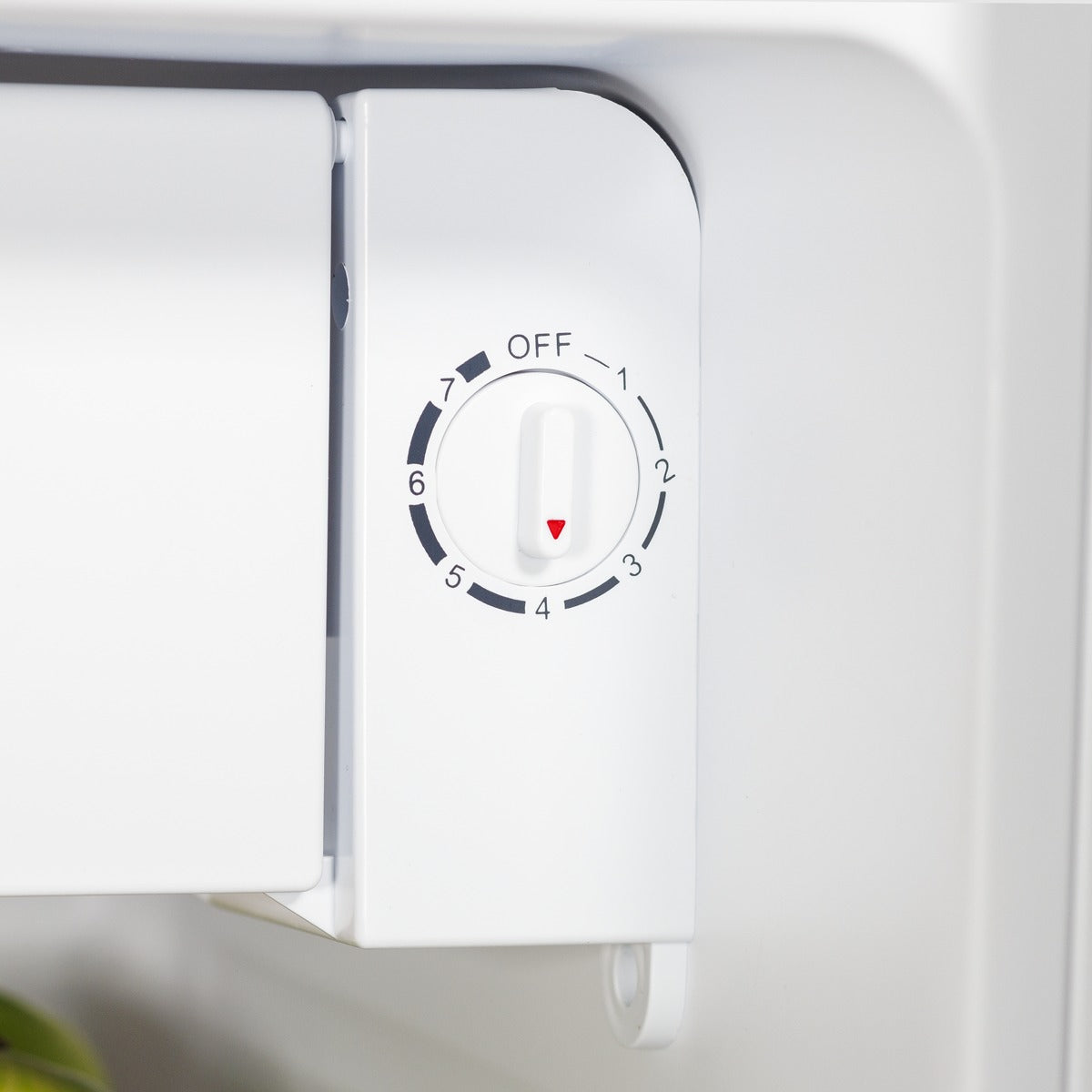 Baridi Tabletop Fridge with Ice Box, 46L Capacity, Adjustable Thermostat - White DH256