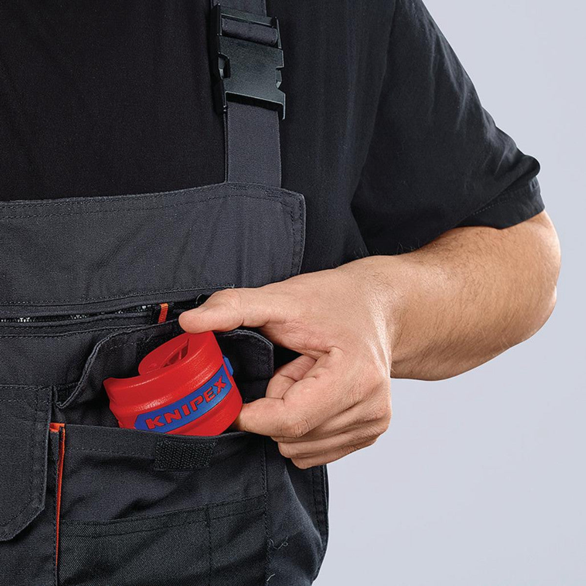 Knipex 90 22 10 BK BiX Cutters for Plastic Pipes and Sealing Sleeves, 72mm 03517