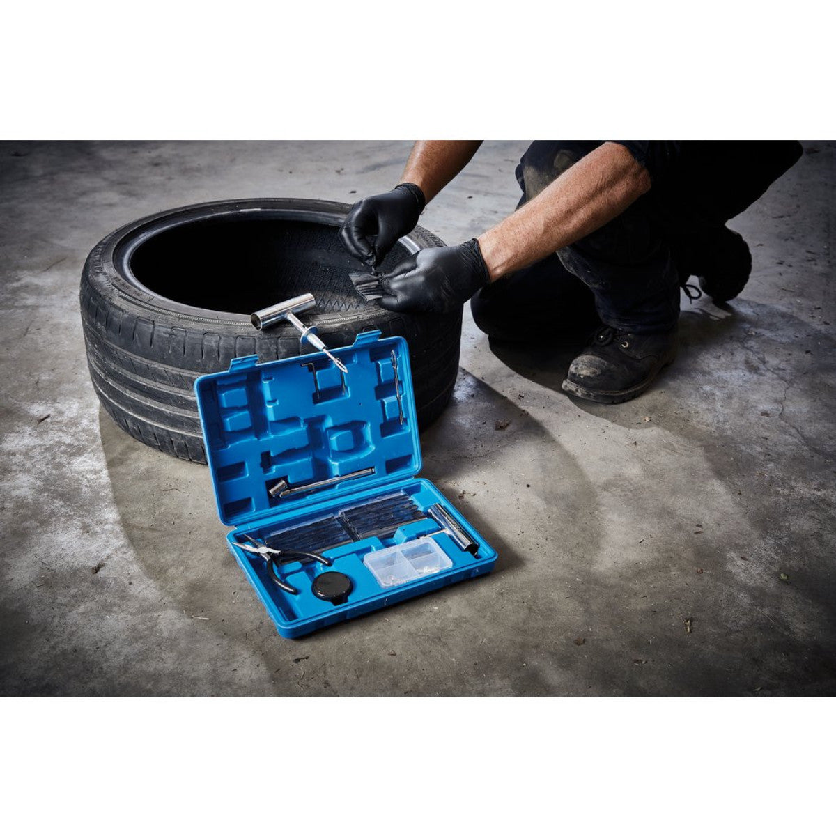 Draper Tyre Puncture Repair Kit for Tubeless Off Road Vehicles (65 Piece) 04139