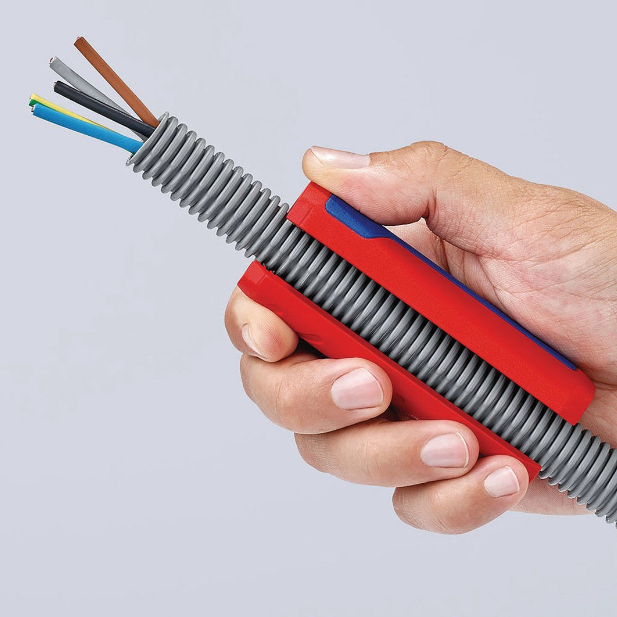 Knipex 90 22 02 SB TwistCut Corrugated Pipe Cutter, 100mm 04600