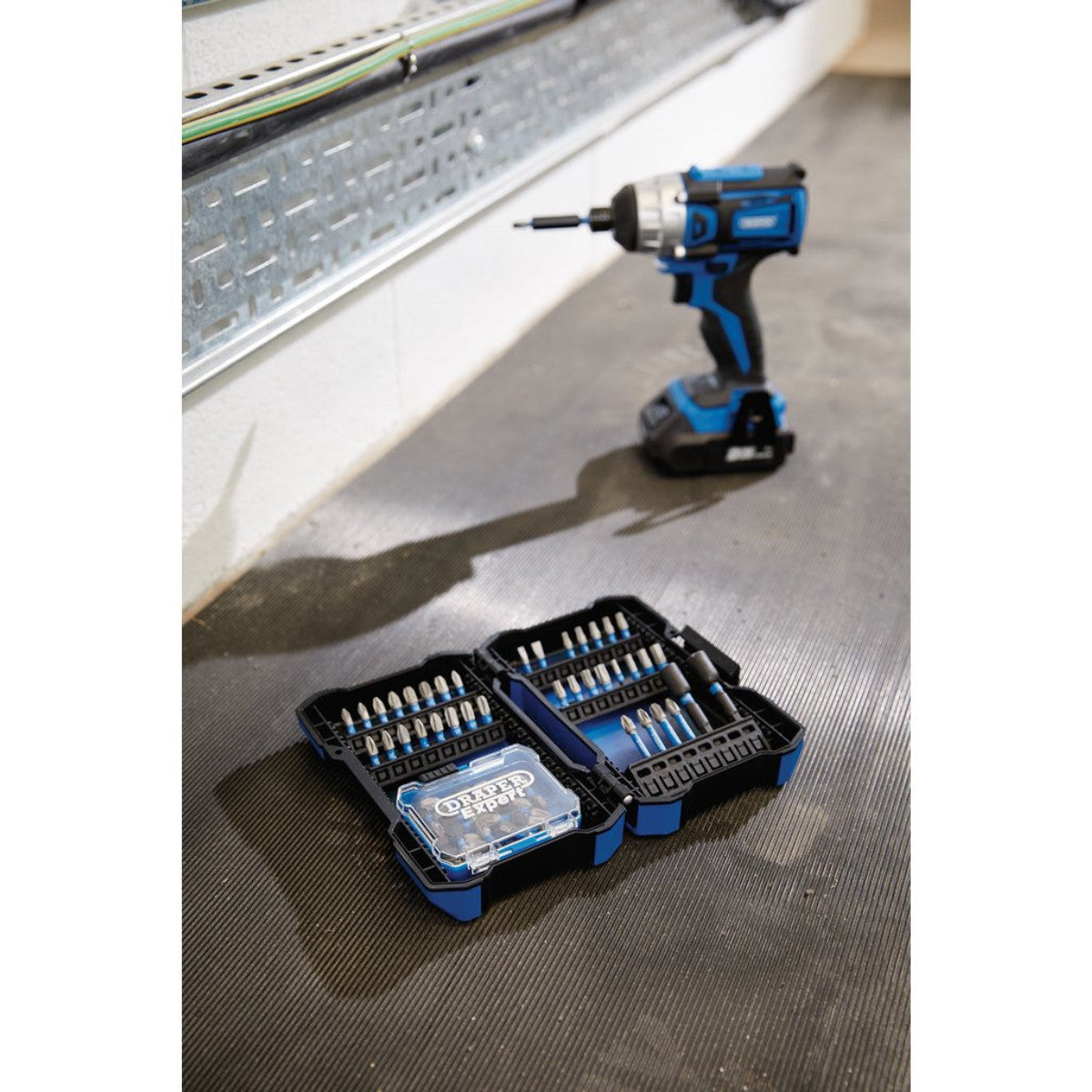 Draper Expert Impact Screwdriver Bit Set, 1/4" Hex (65 Piece) 04932