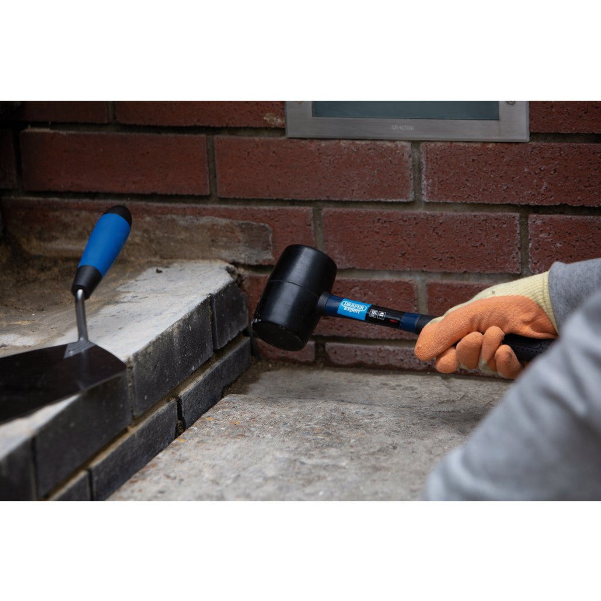 Draper Expert Rubber Mallet with Fibreglass Shaft, 450g/16oz 08017