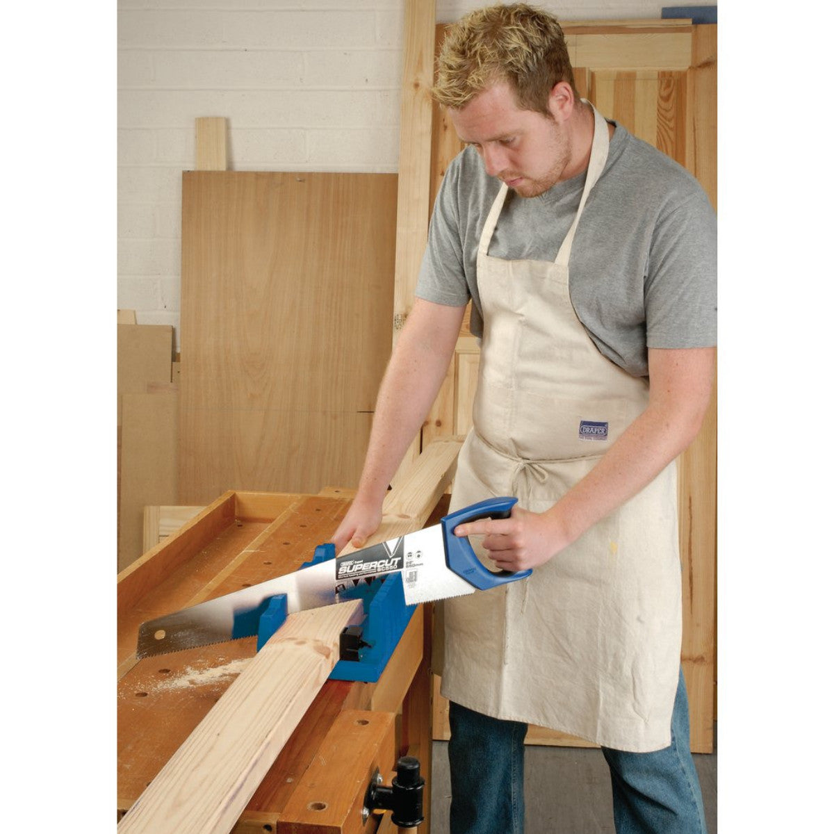Draper Expert Mitre Box with Clamping Facility, 367 x 116 x 70mm 09789