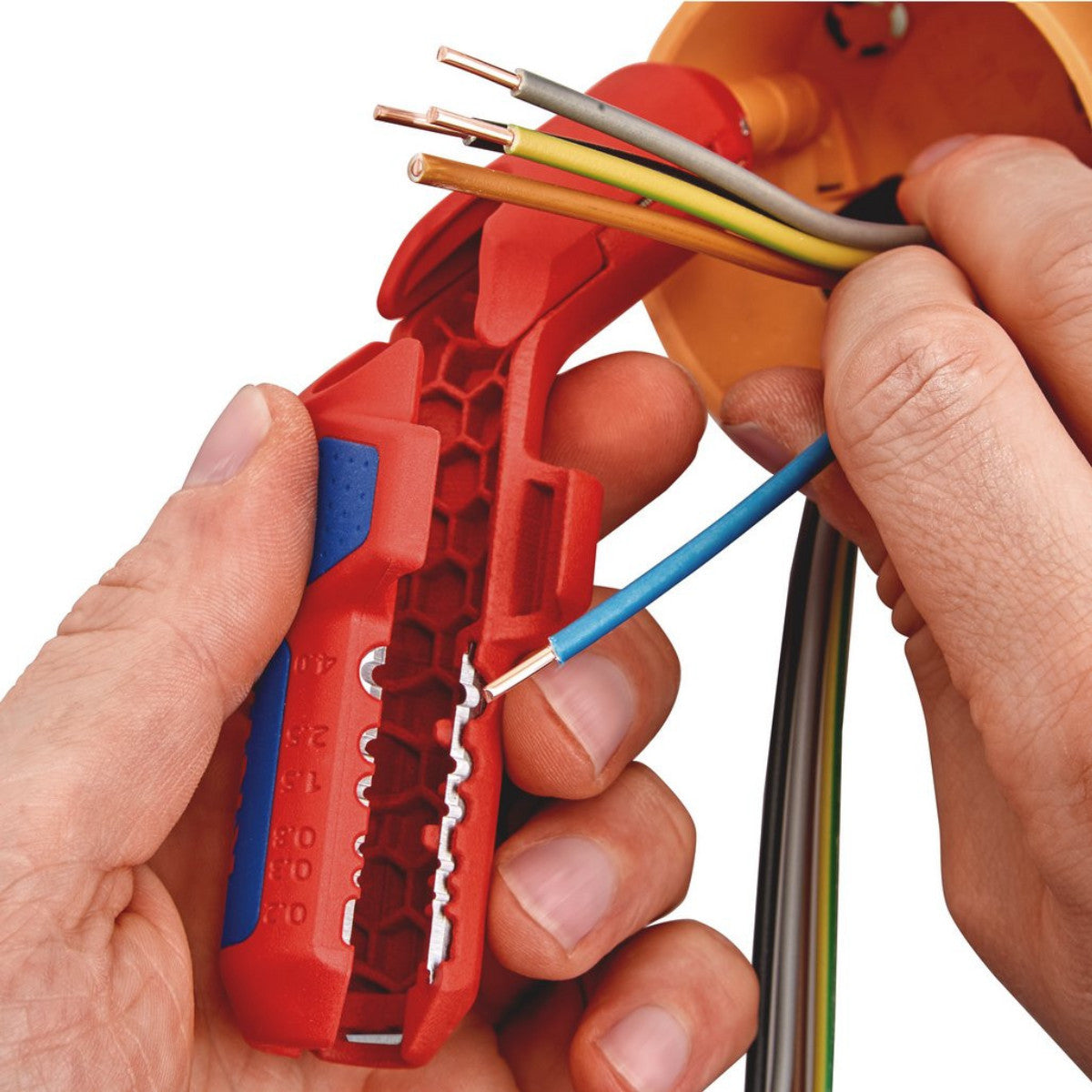 Knipex 16 95 01 SB ErgoStrip Universal Stripping Tool, 135mm 16414