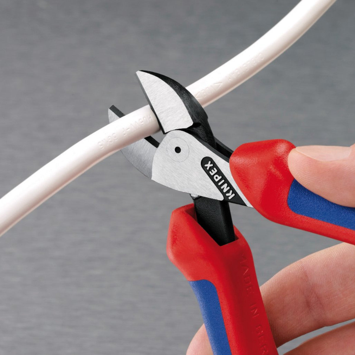 Knipex 73 02 160 X-Cut Compact Diagonal Cutter high lever transmission with multi-component grips black atramentized, 160mm 24375