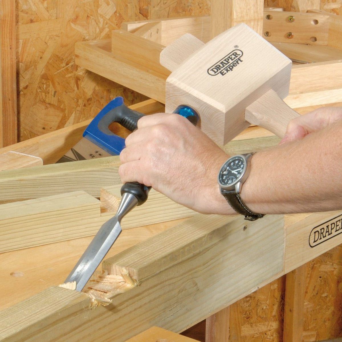 Draper Expert Soft Grip 'Pound Thru' Bevel Edge Wood Chisel, 25 x 140mm 24408