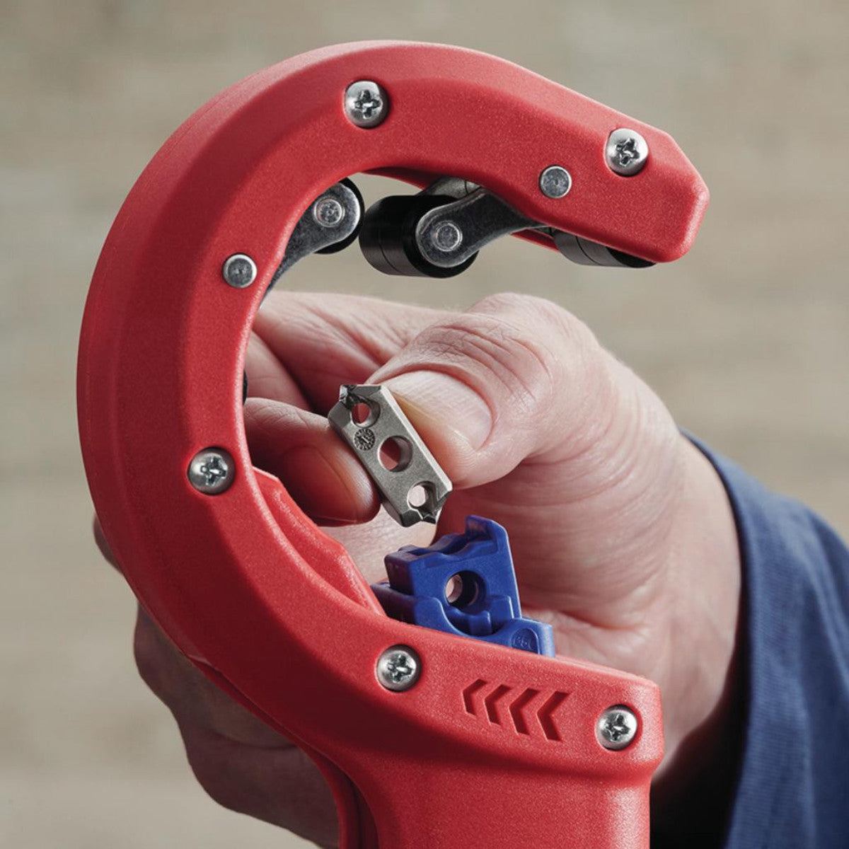 Knipex 90 23 01 BK DP50 Pipe Cutter for Plastic Drain Pipes, 165mm 26078