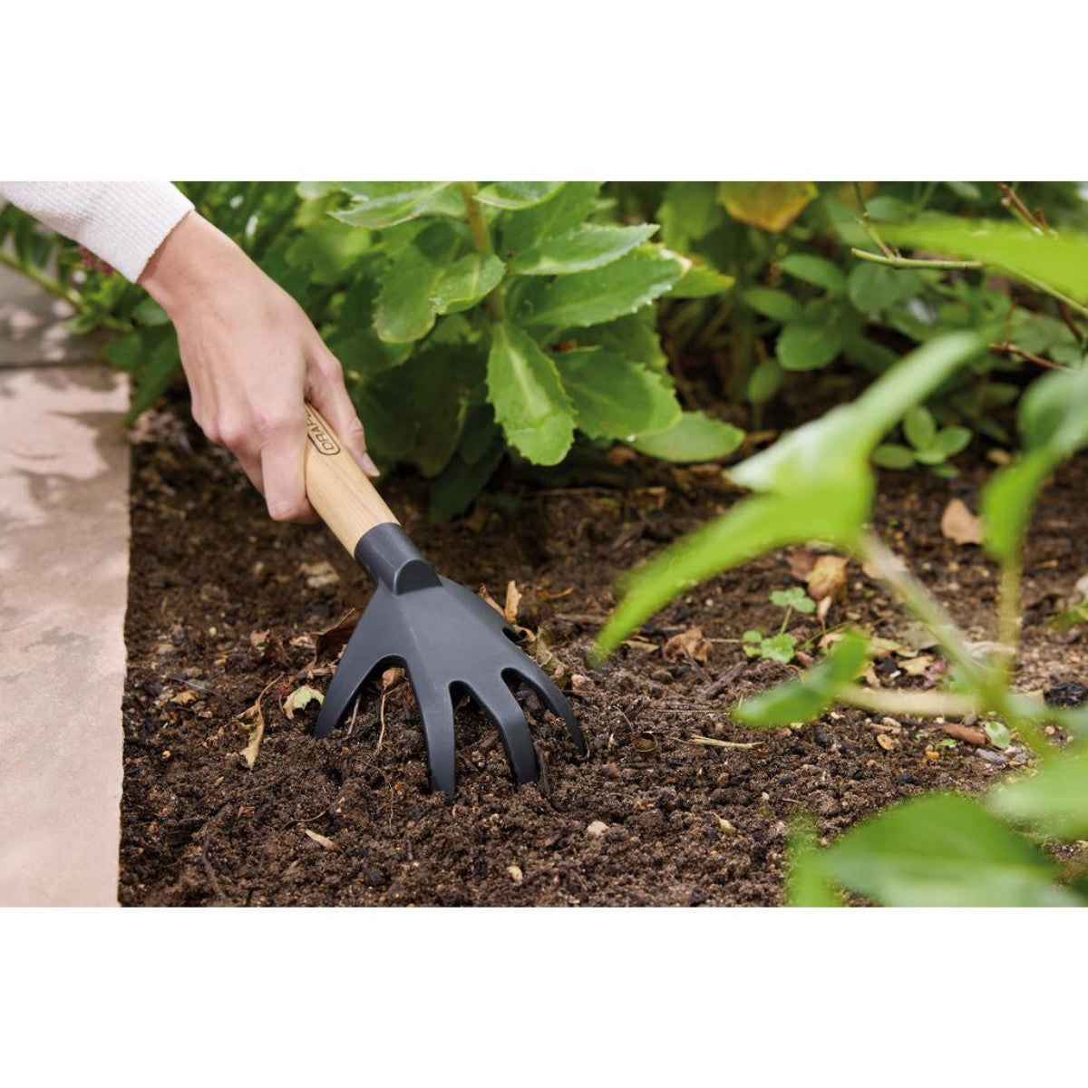 Draper 5-Tine Hand Cultivator 30954