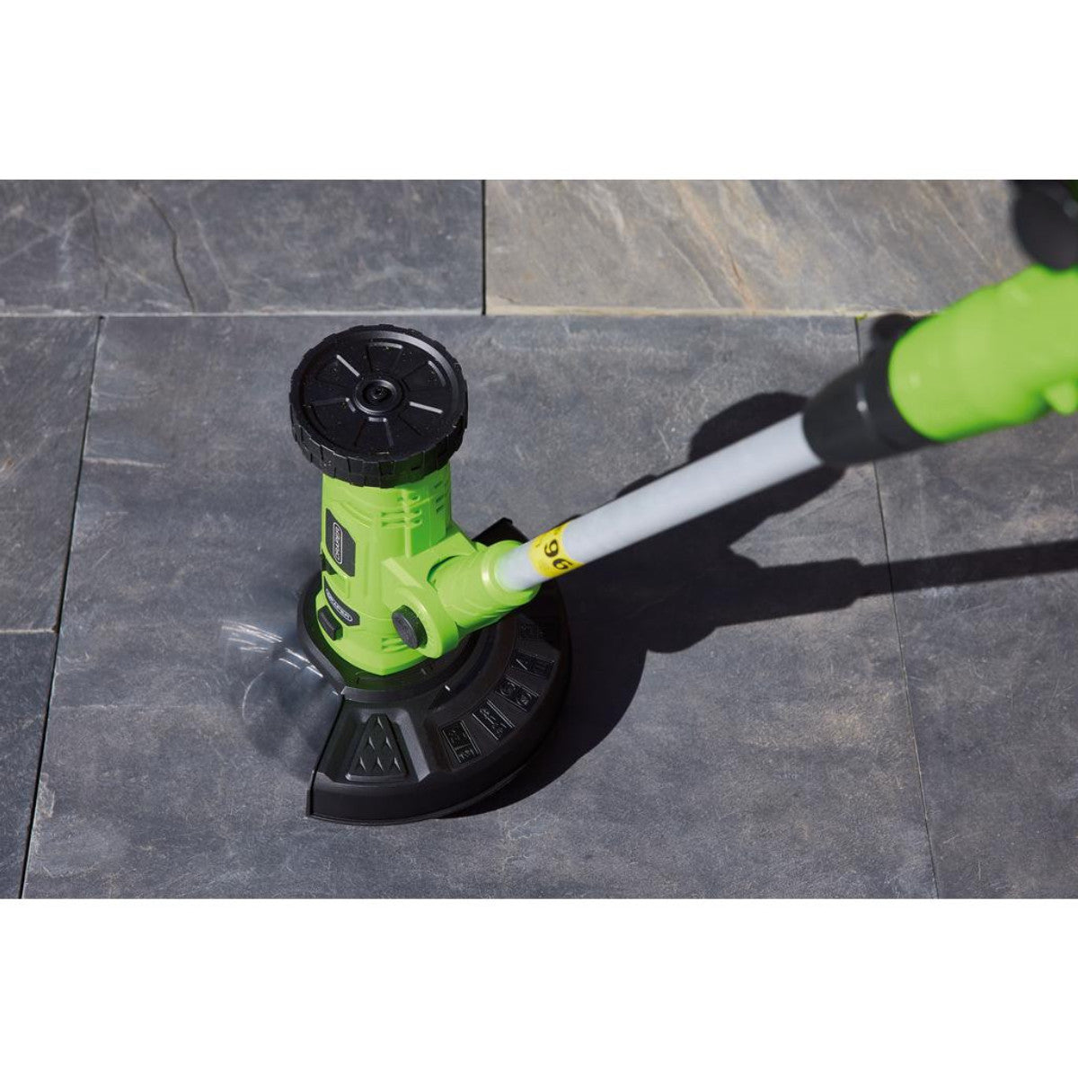 Draper 18V 4-in-1 Multi-Function Grass Trimmer, 1 x 2.0Ah Battery, 1 x Charger 31859
