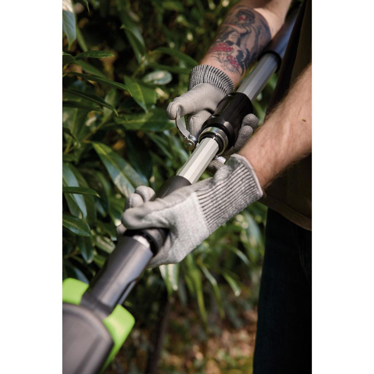 Draper 18V Pole Hedge Trimmer, 1 x 2.0Ah Battery, 1 x Charger 31865