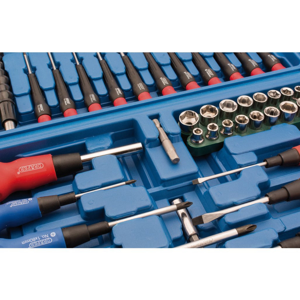 Draper Screwdriver, Socket and Bit Set, Blue (70 Piece) 40850