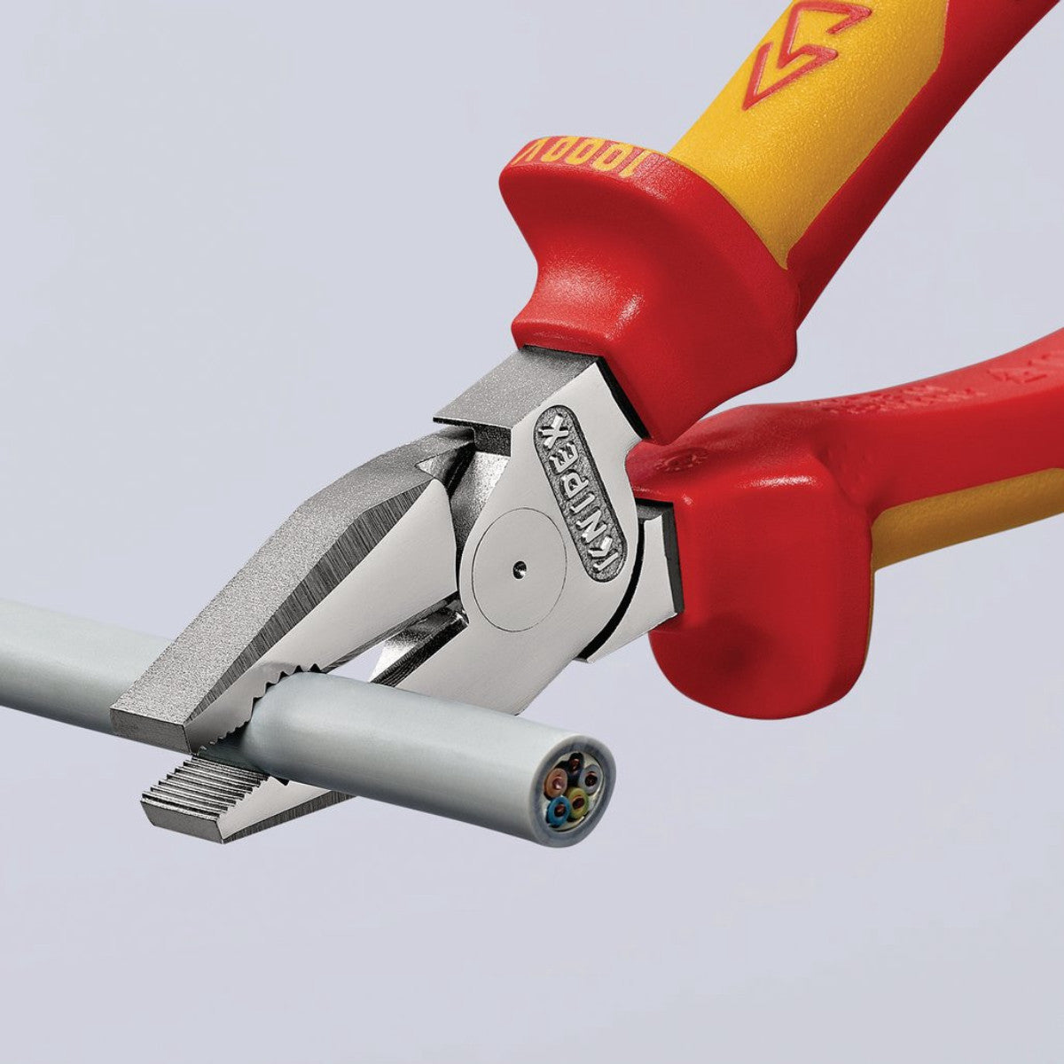 Knipex 02 06 180 SB VDE High Leverage Combination Pliers Insulated with Multi-Component Grips, 180mm 49168