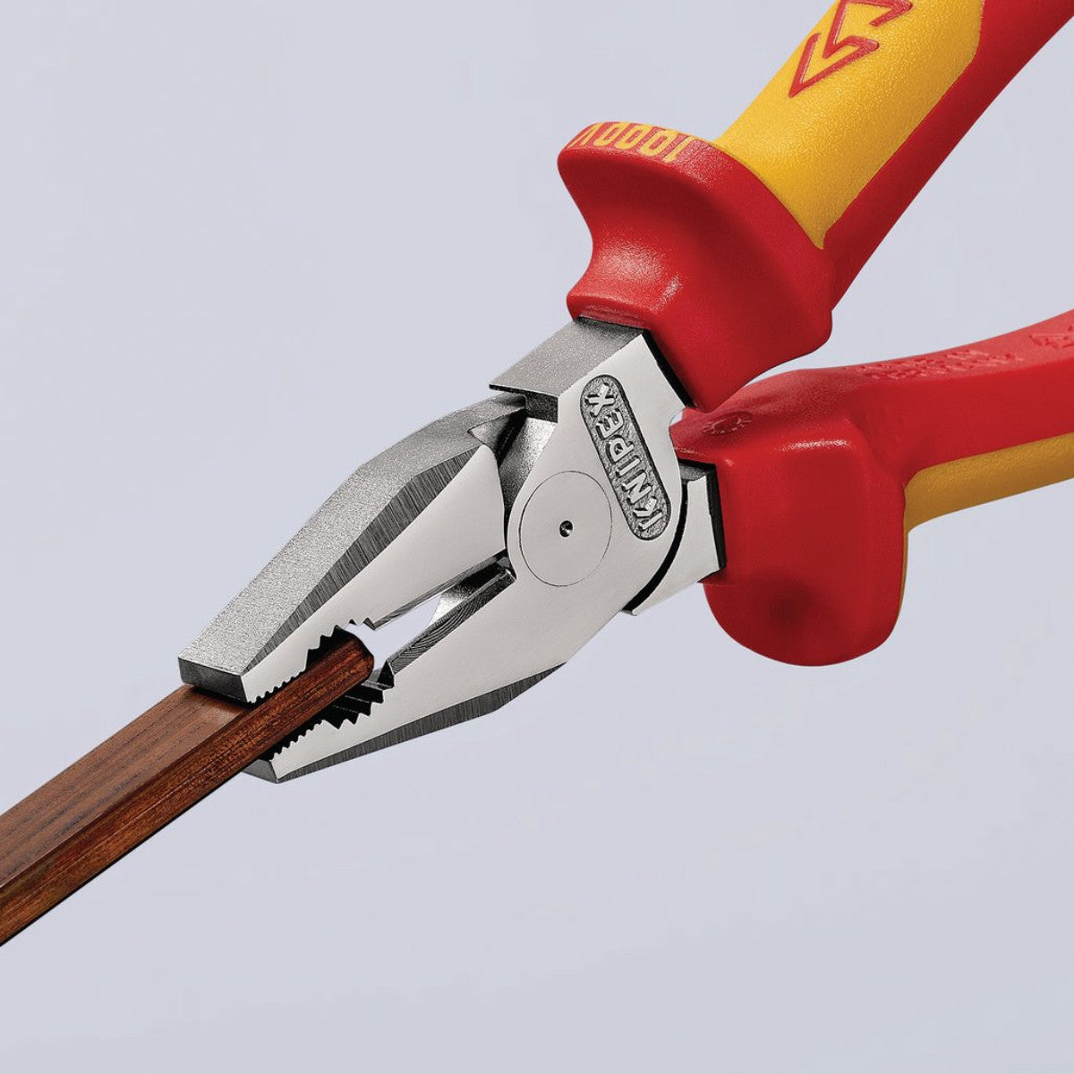 Knipex 02 06 180 SB VDE High Leverage Combination Pliers Insulated with Multi-Component Grips, 180mm 49168