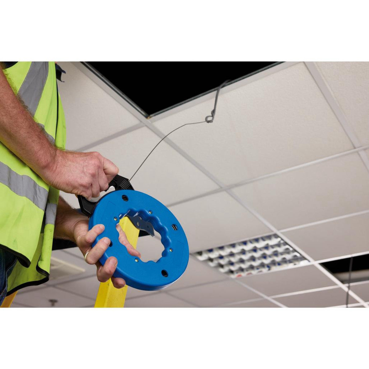 Draper Electricians Draw Tape in Plastic Case, 15m 56761