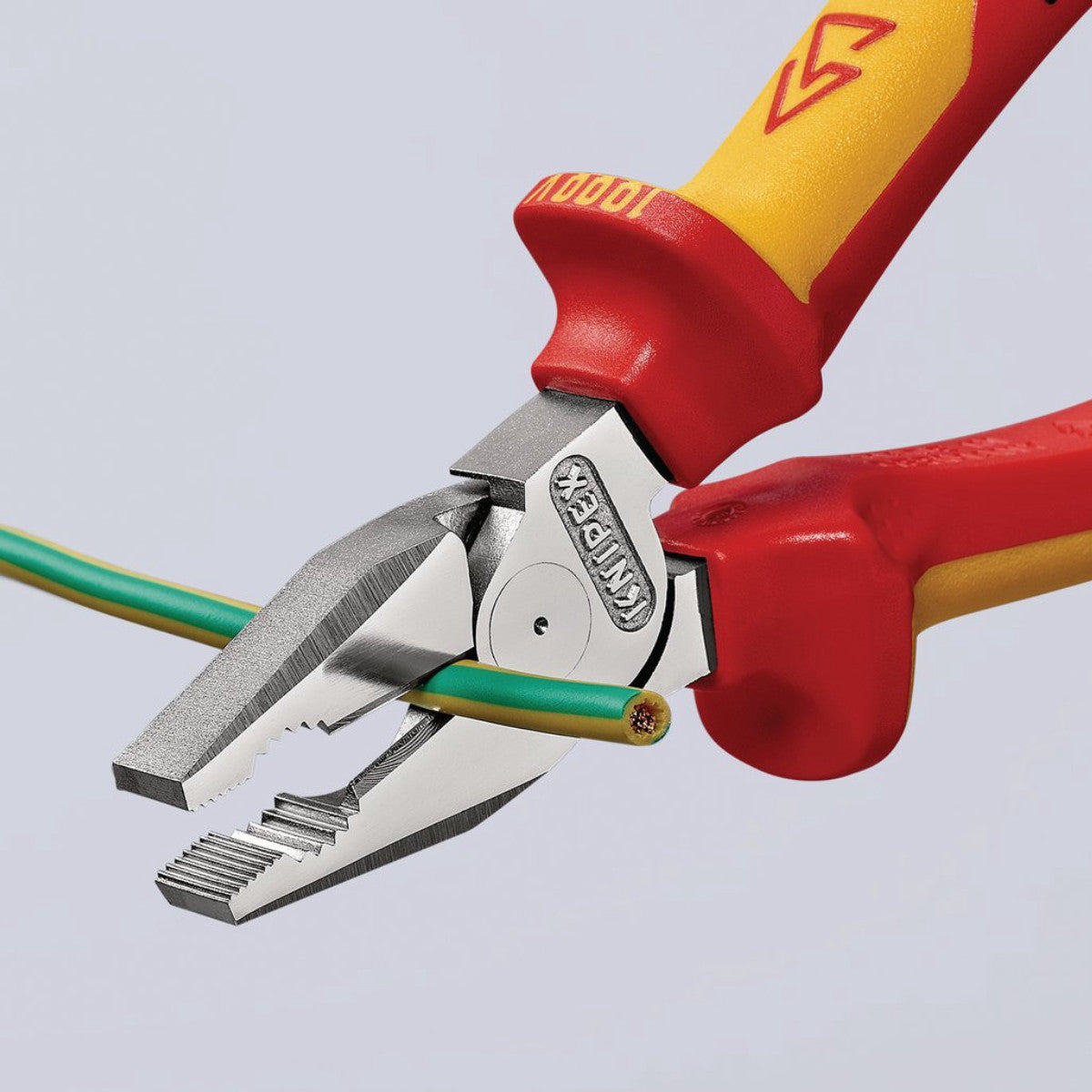 Knipex 02 06 200 VDE High Leverage Combination Pliers, 200mm 59818
