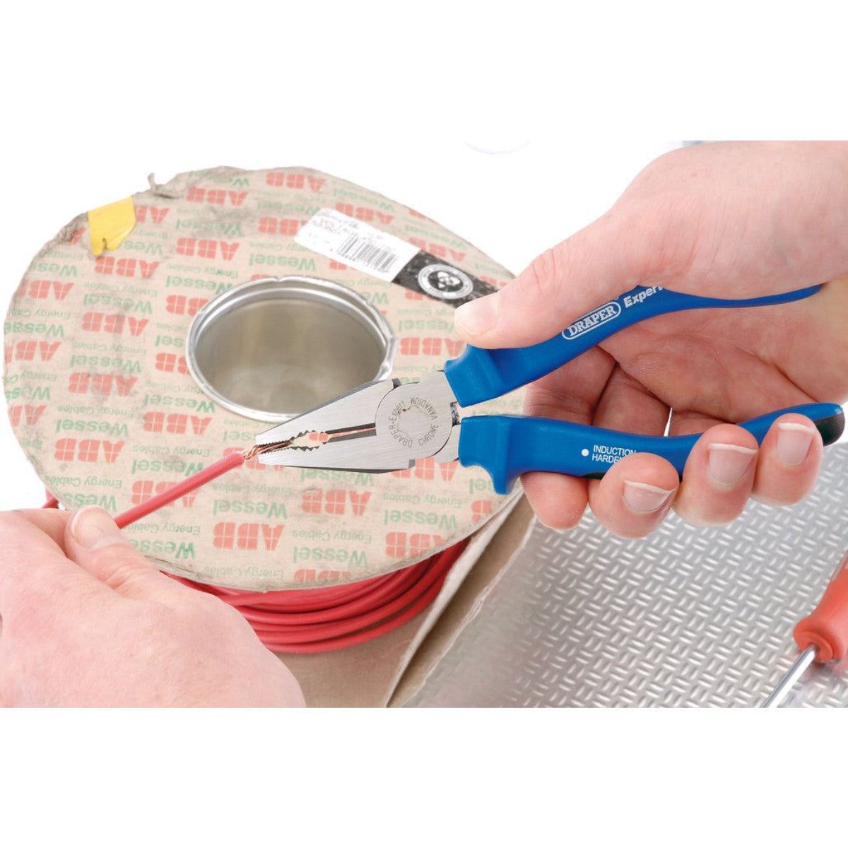 Draper Expert Heavy Duty Soft Grip Combination Pliers, 160mm 68883