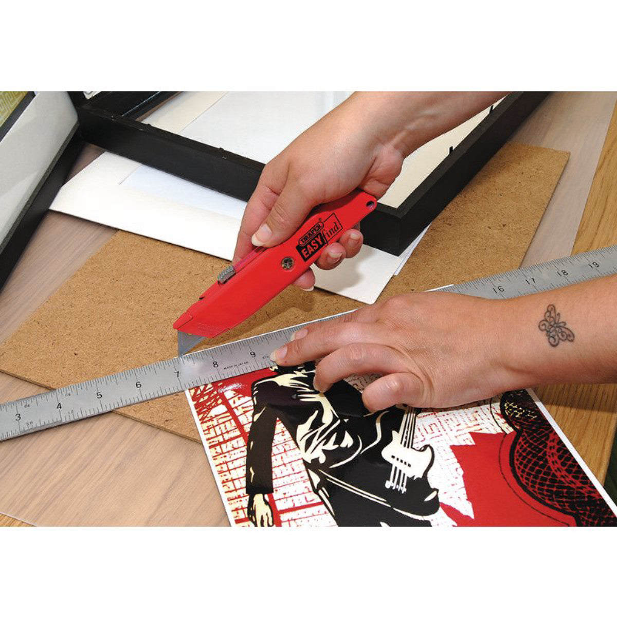 Draper Easy Find Retractable Trimming Knife with 2 x Blades 75285