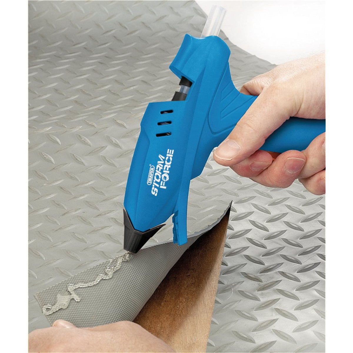 Draper 230V Draper Storm Force Glue Gun, 100W, 6 x Glue Sticks 83660