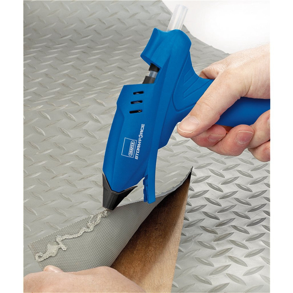 Draper 230V Draper Storm Force Glue Gun, 100W, 6 x Glue Sticks 83660