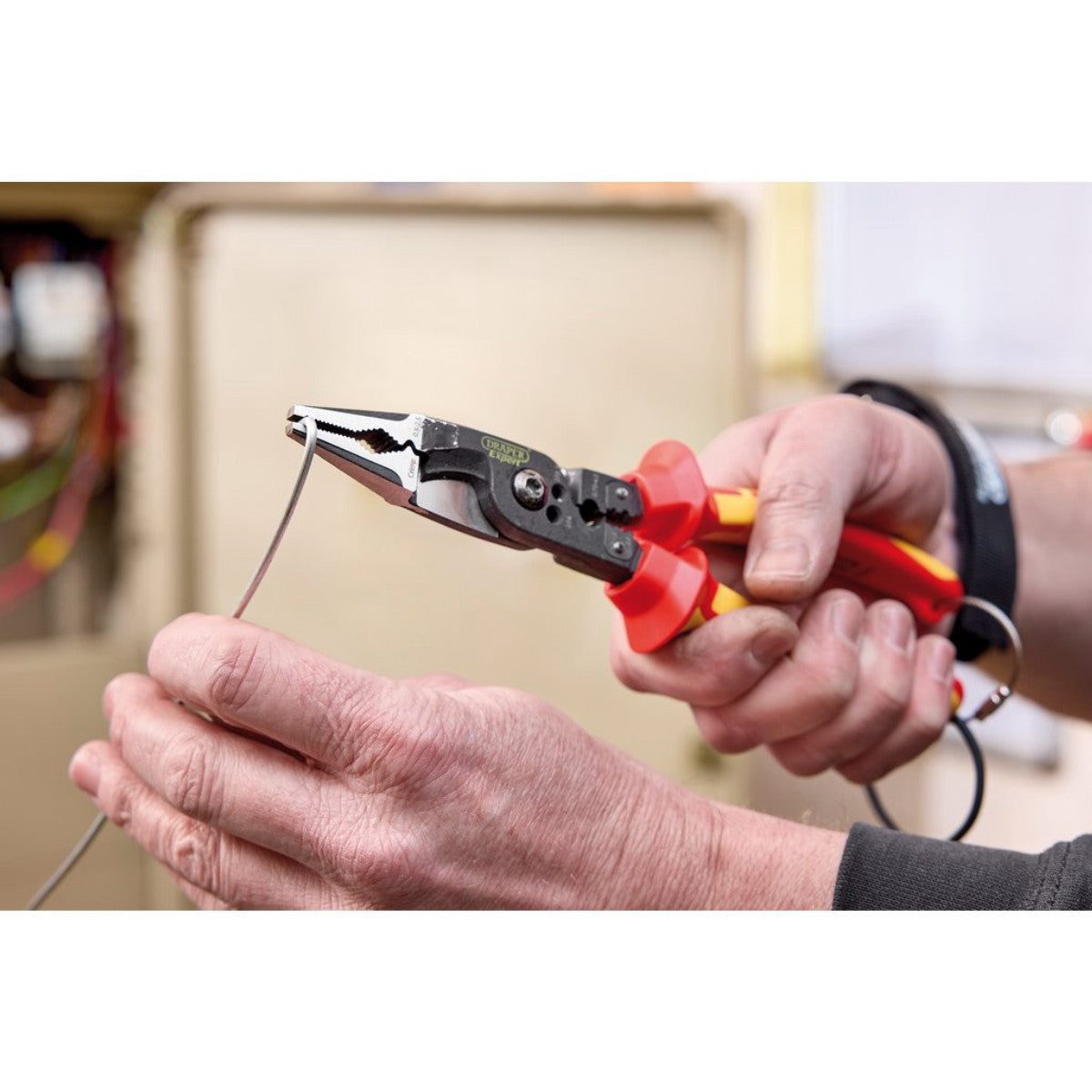 XP1000 VDE Tethered 8-in-1 Electricians Pliers, 215mm 94605