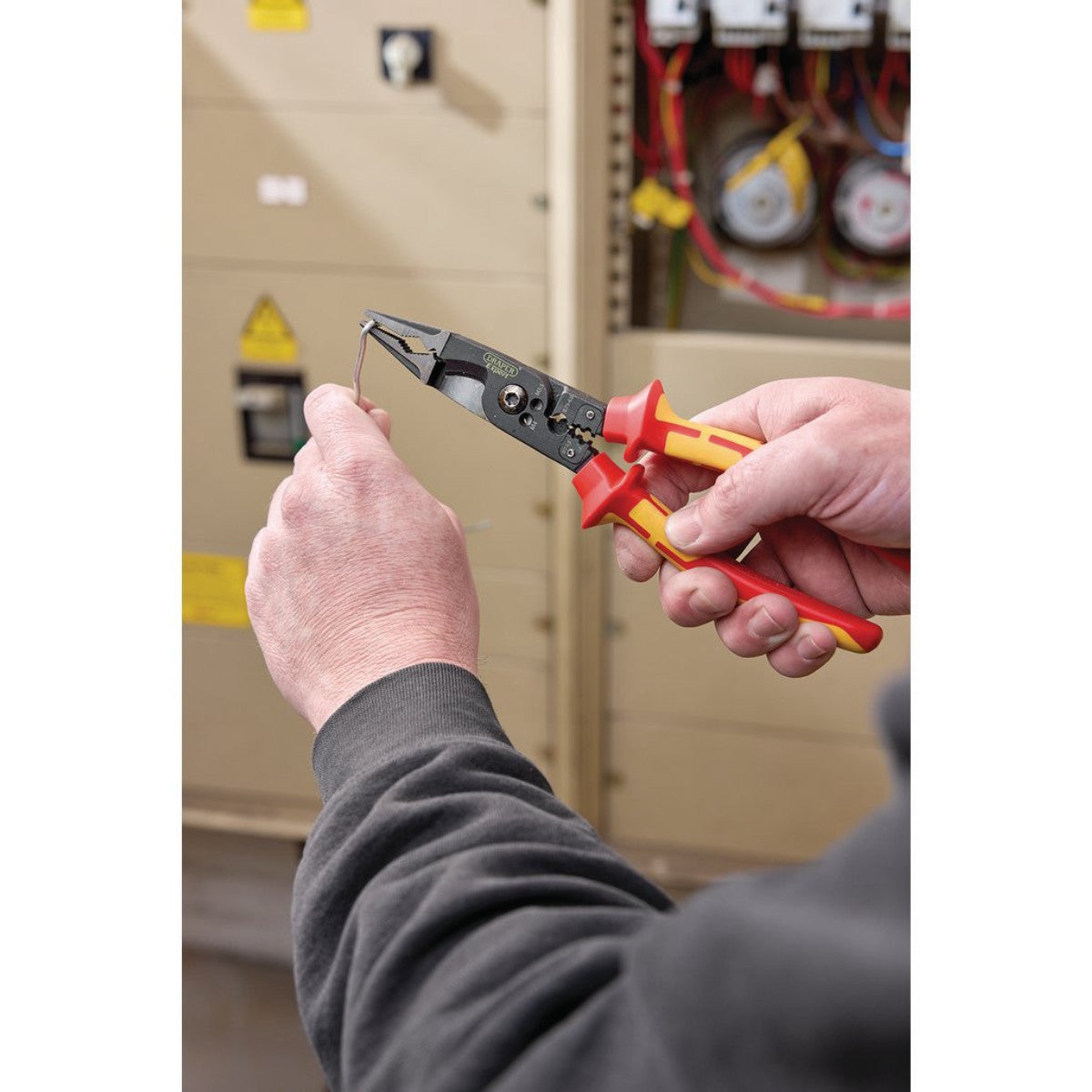 XP1000 VDE 8-in-1 Electricians Pliers, 215mm 94643