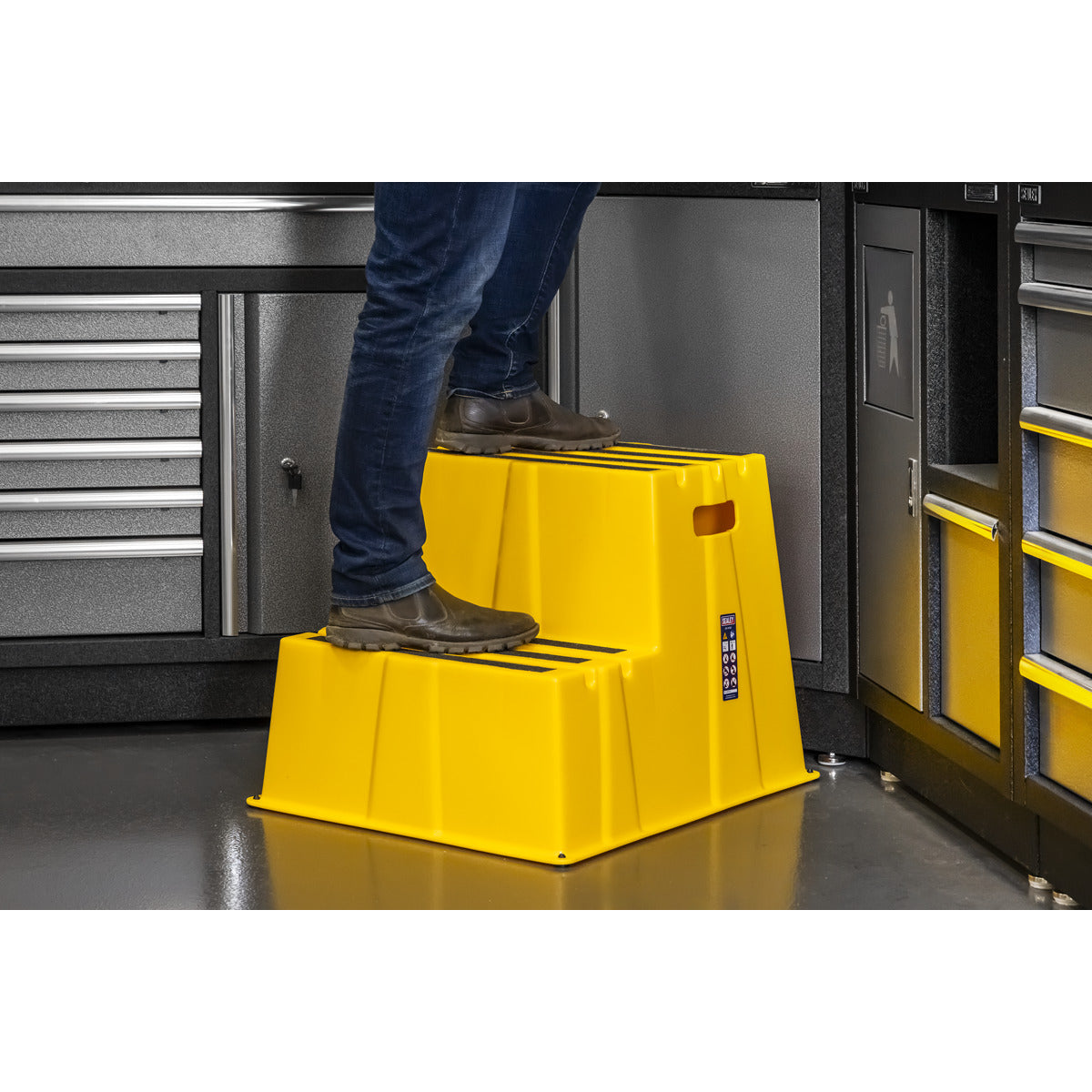 Sealey Heavy-Duty 2-Step Safety Steps with Anti-Slip Treads 150kg Capacity, Yellow - EN 14183 KS6