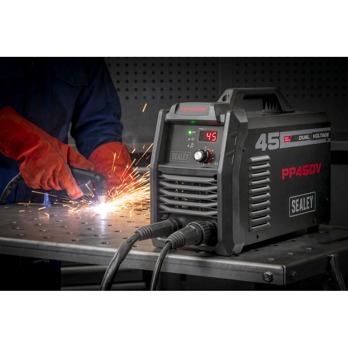 Sealey Dual Voltage, 45A Plasma Cutter Inverter PP45DV