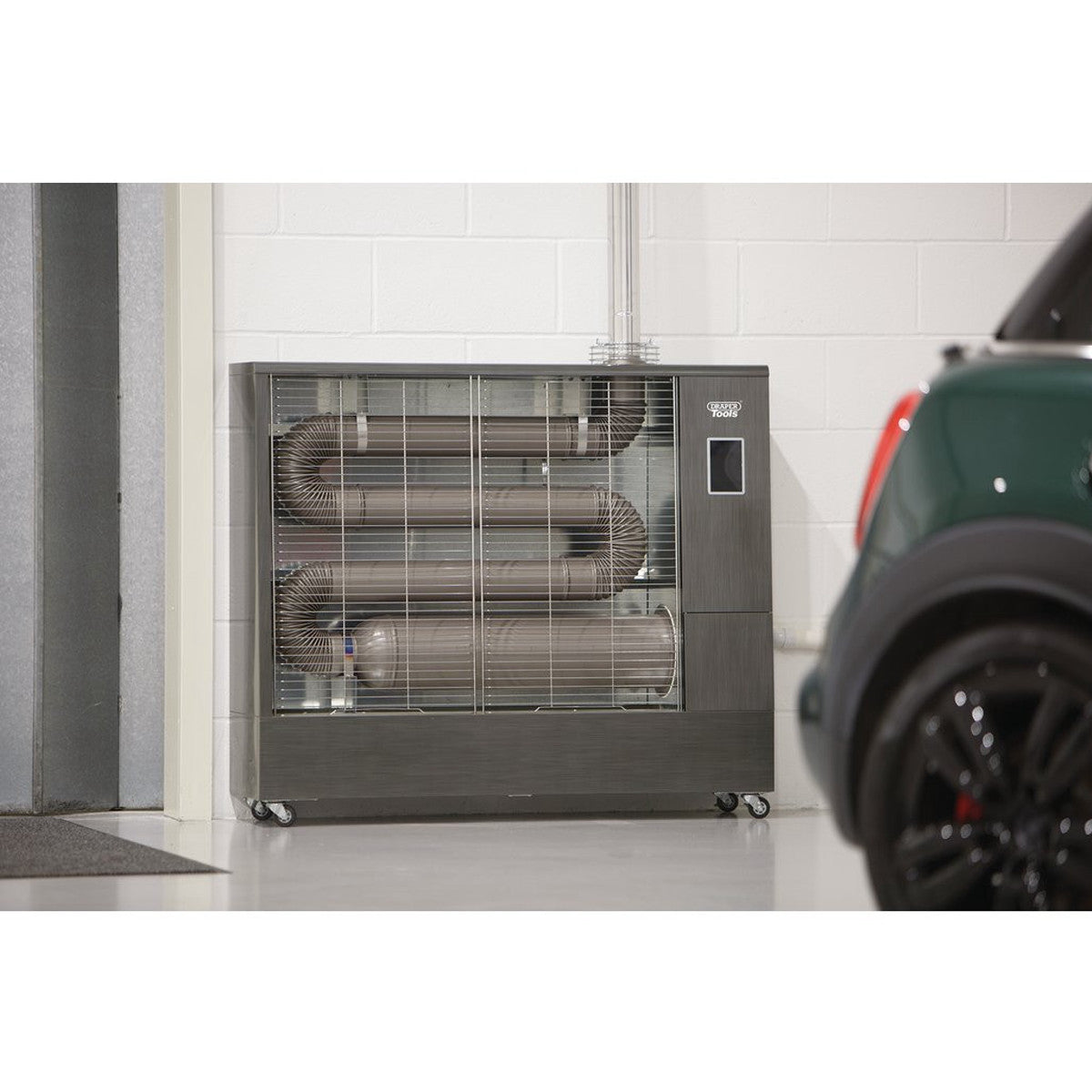 Draper 230V Far Infrared Diesel Heater with Flue Kit, 67,500 BTU/19.8kW 18104