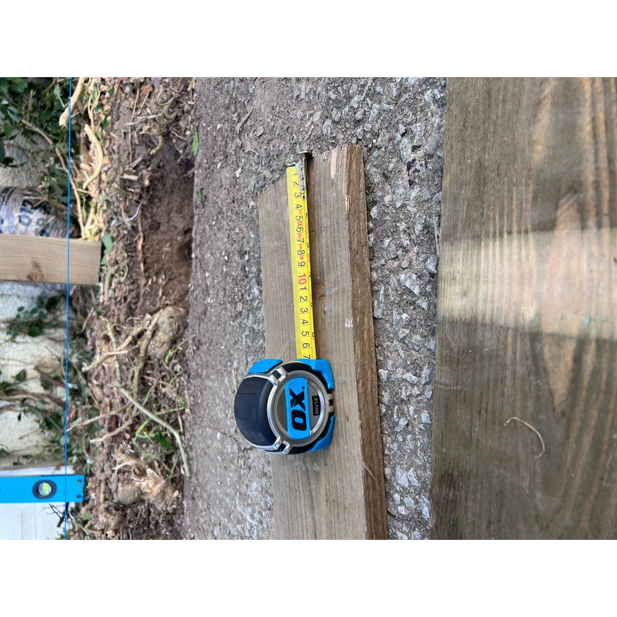 OX Pro Heavy Duty Tape Measure - Wide Blade & Metric/Imperial | 16' Long x 1.25" Blade Width / 5m Long x 32mm Blade Width OX-P028705