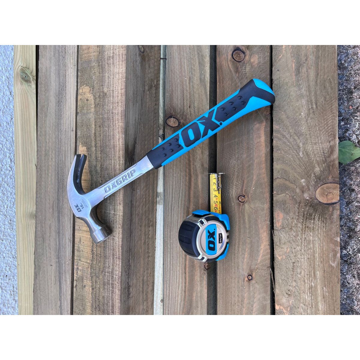 OX Pro Heavy Duty Tape Measure - Wide Blade & Metric/Imperial | 16' Long x 1.25" Blade Width / 5m Long x 32mm Blade Width OX-P028705