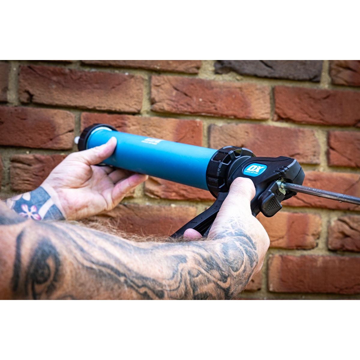 OX Pro Sealant Gun - Dual Thrust | 15" / 380mm | 20-Ounce OX-P045560