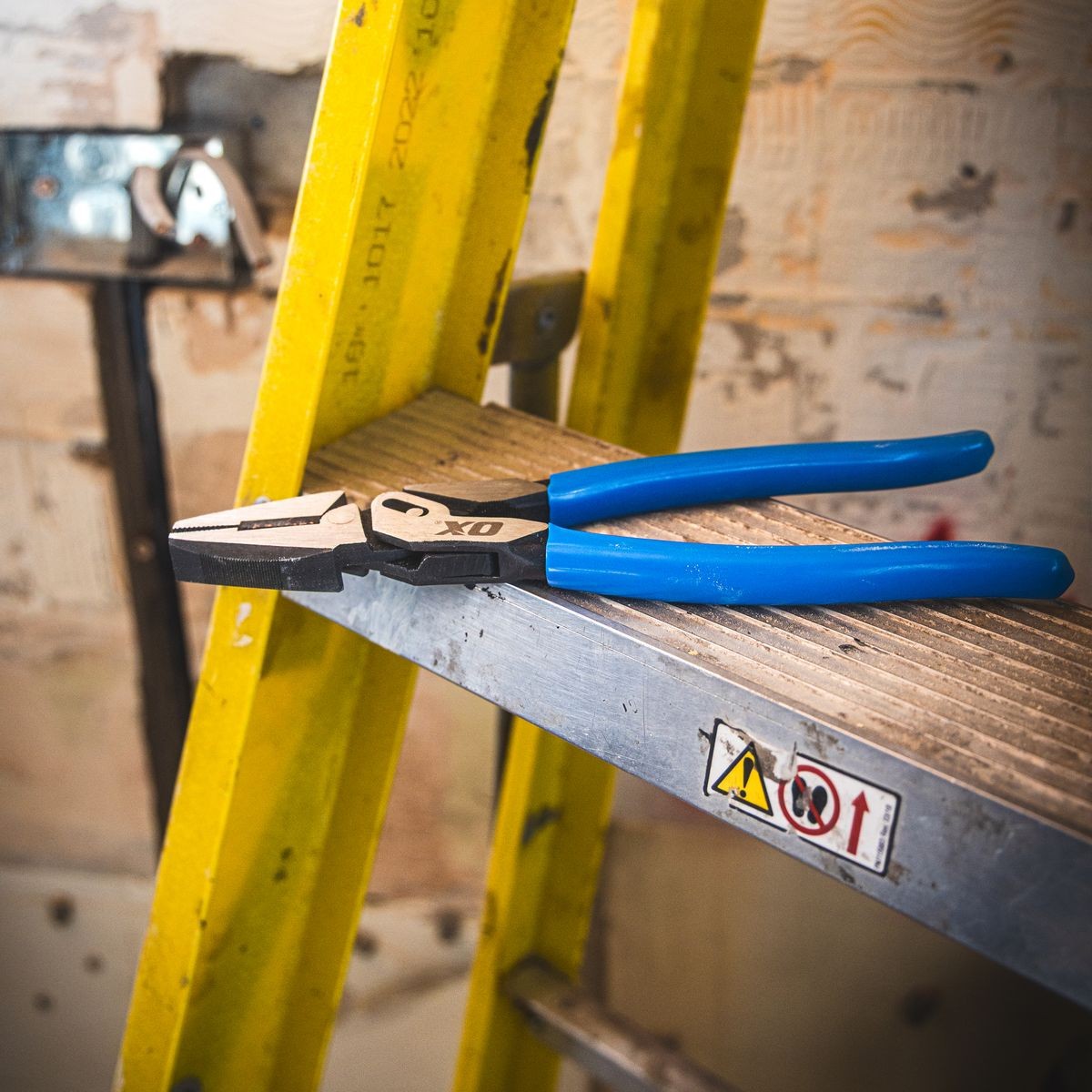 OX MaxForce Linesman Pliers OX-P327401