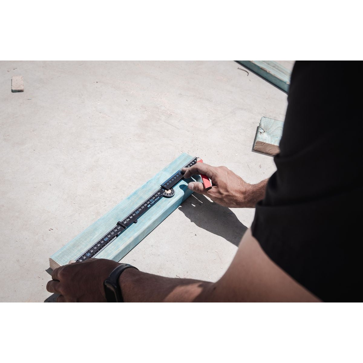 OX Pro Metric Tuff Rule - Black | 600mm OX-P507206