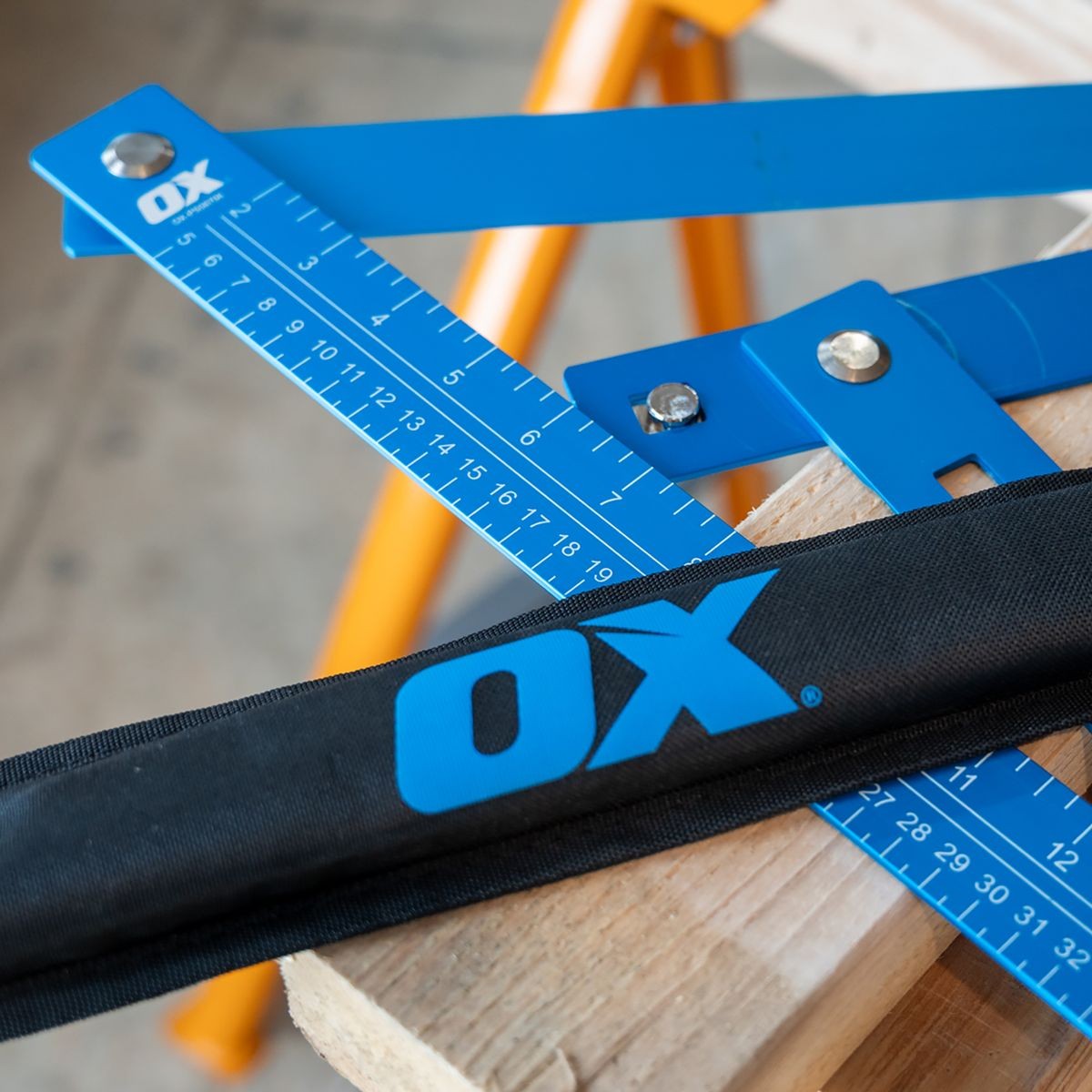 OX Aluminium Folding Square – 600mm / 24 Inch OX-P508706
