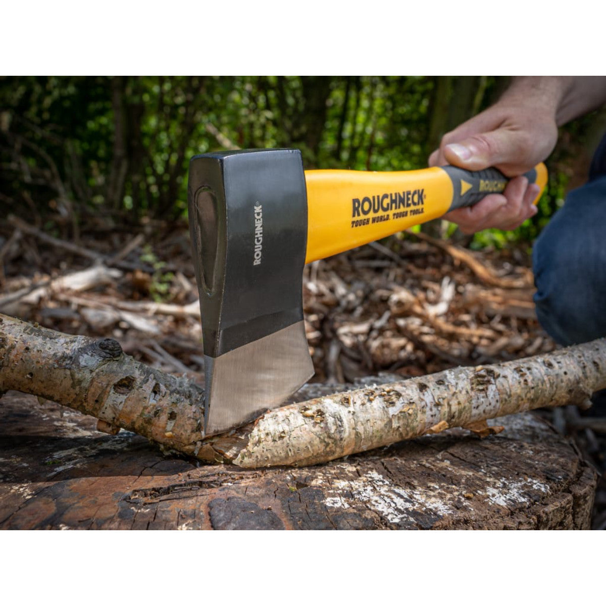 Roughneck Hand Axe Fibreglass Handle 600g (1.1/4 lb) ROU65640