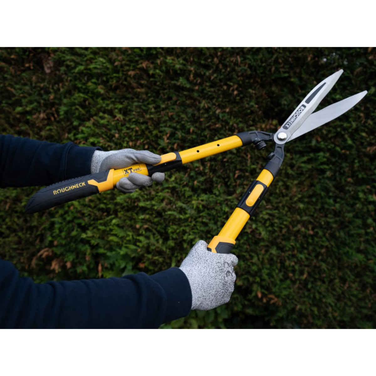 Roughneck XT Pro Telescopic Hedge Shears 700-895mm (27.1/2-35.1/4in) ROU66871