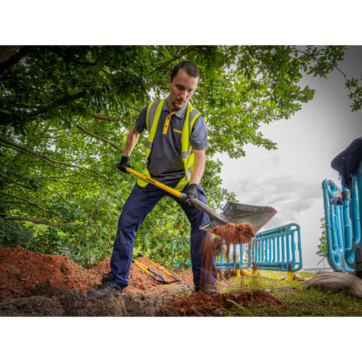 Roughneck Long Handled Shovel - Square 1460mm (57.1/2in) ROU68144