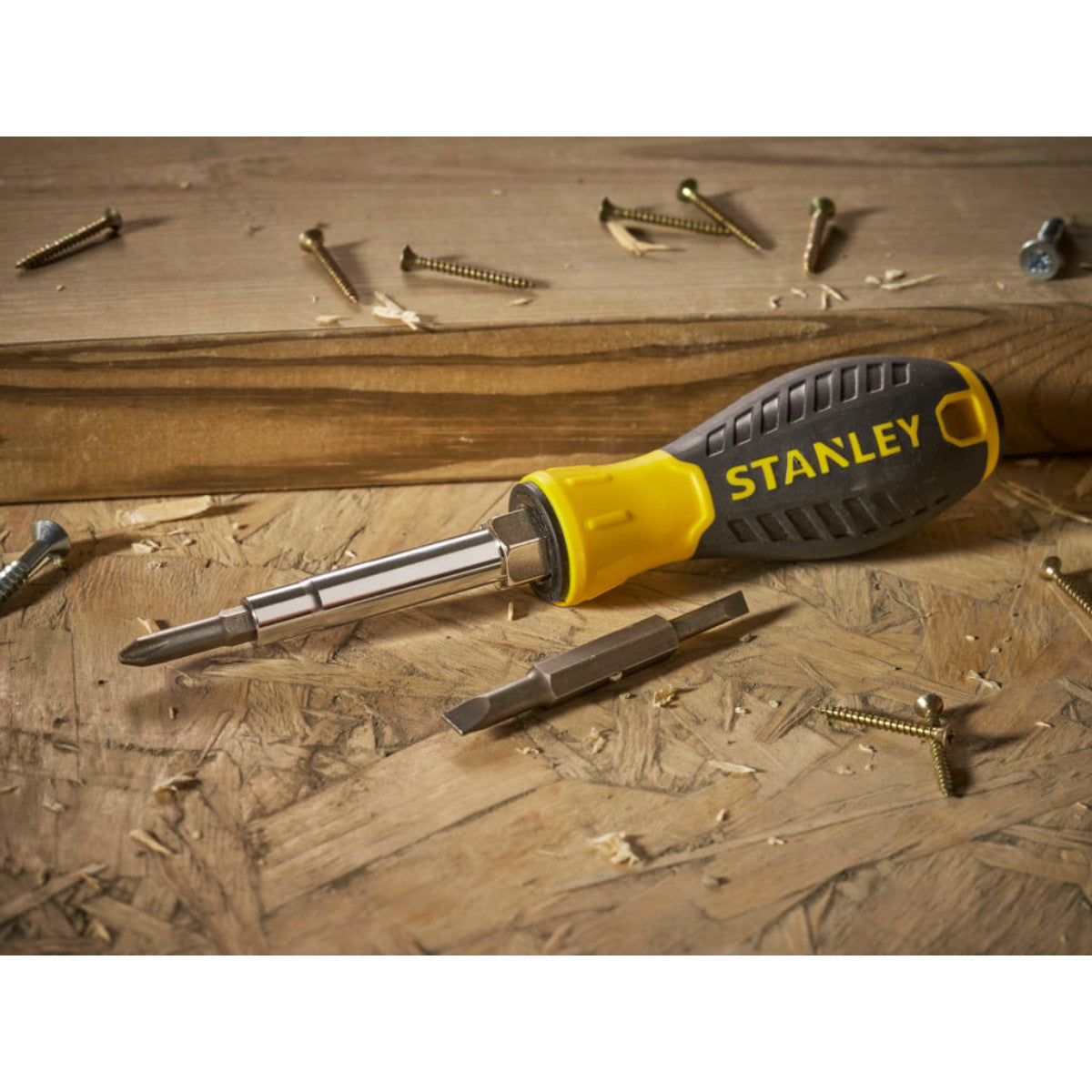 STANLEY Hand Tools 6-Way Screwdriver Carded STA068012