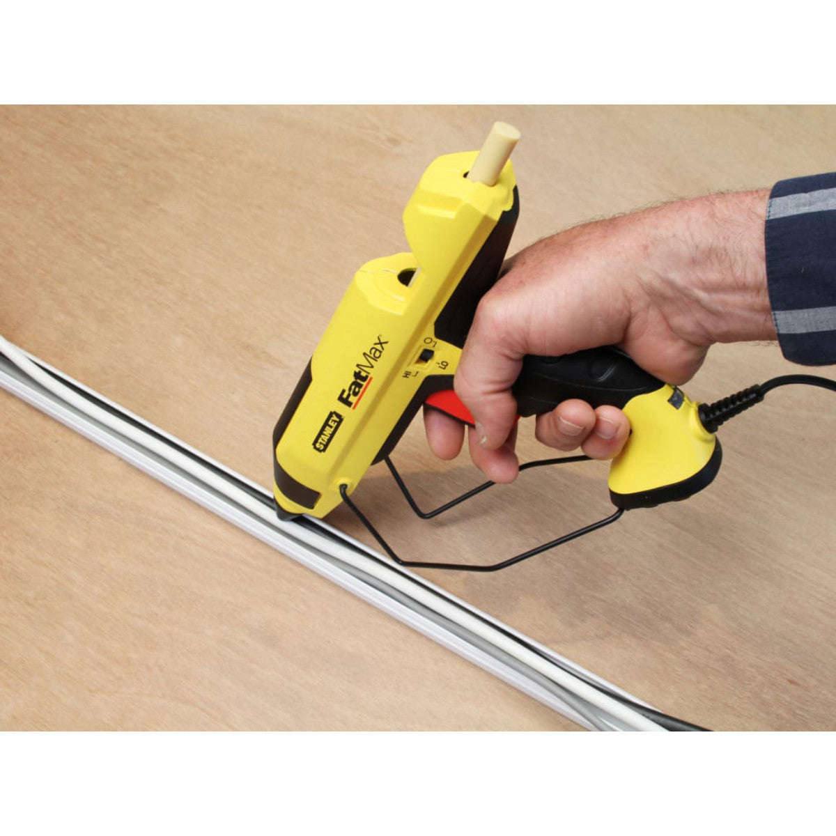 STANLEY Hand Tools FatMax Hi Output Professional Glue Gun 200W 240V STA070418