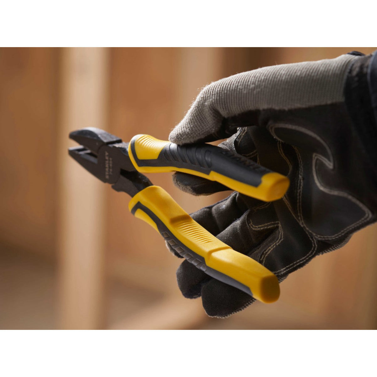 STANLEY Hand Tools ControlGrip Combination Pliers 180mm (7in) STA074454