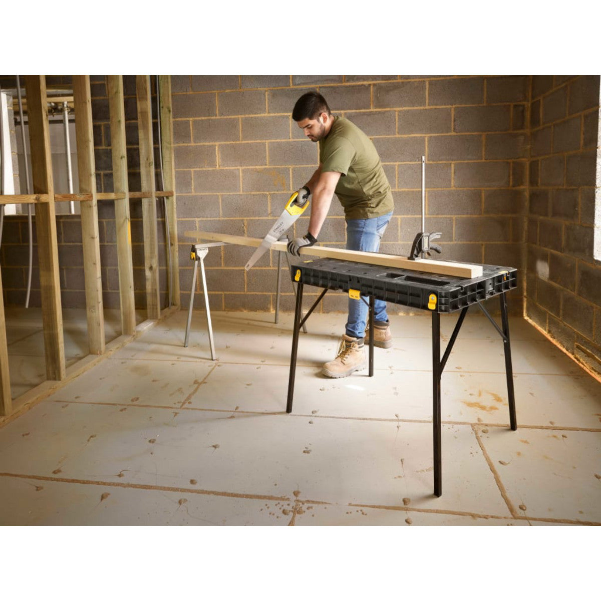 STANLEY Hand Tools Fold-Up Workbench STA183492
