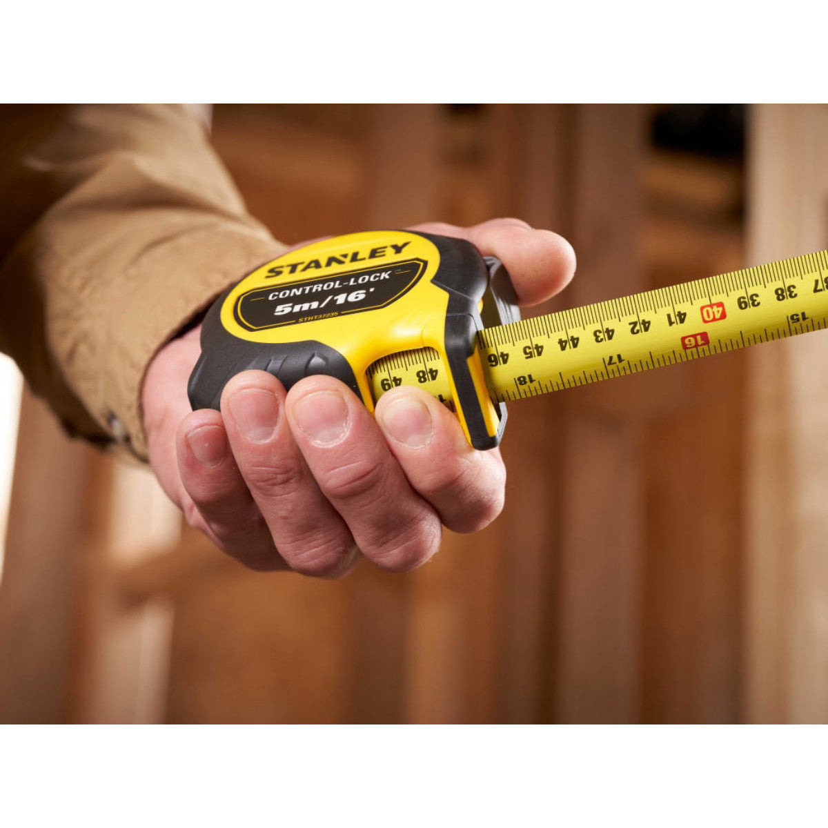 STANLEY Hand Tools CONTROL-LOCK Pocket Tape 5m/16ft (Width 25mm) STA537235